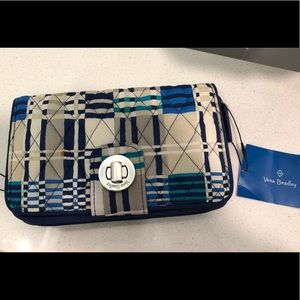 Vera Bradley rfid wallet NWT